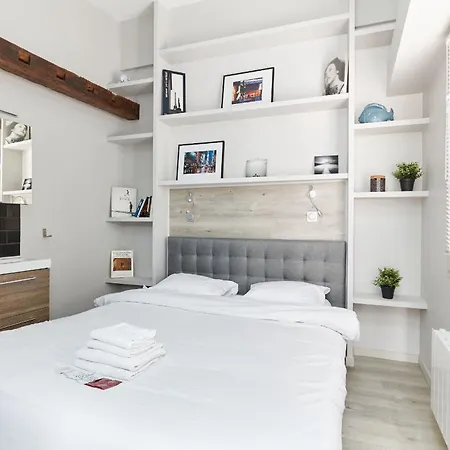 Jardin Du Luxembourg With Balcony - Cityapartmentstay アパート