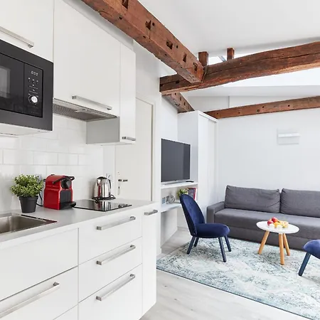 Jardin Du Luxembourg With Balcony - Cityapartmentstay * パリ